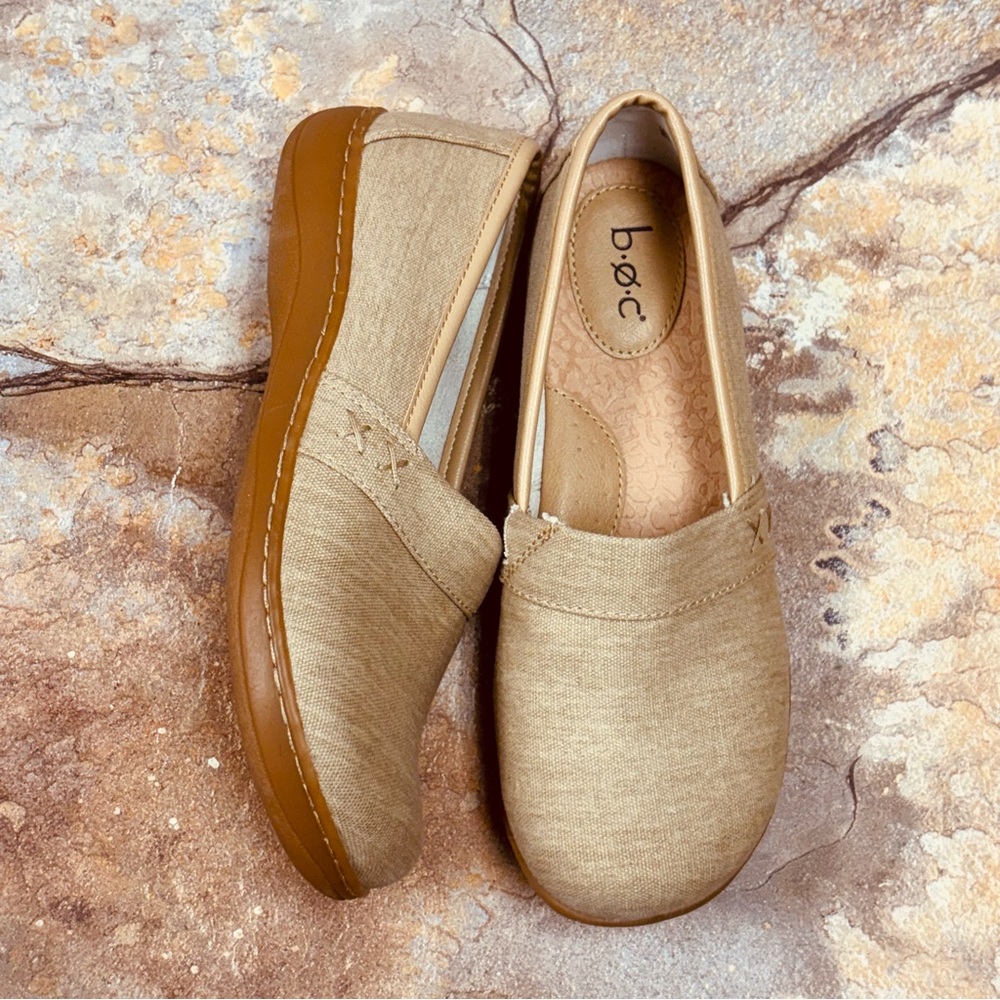 b.o.c Women's Tan Beige Canvas Slip-On Loafer Flat Clogs Size 7M